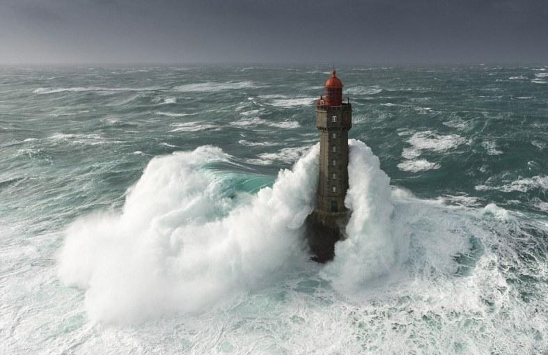 0682 faros1 0